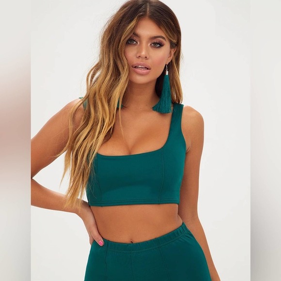 PrettyLittleThing Tops - NWT PrettyLittleThing Forest Green Square Neck Zip Back Crop Top Size 6 $22
